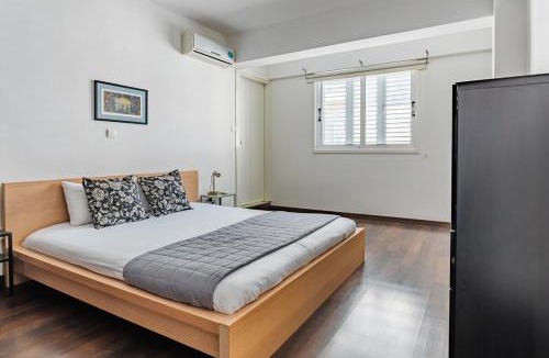 Acropolis Apartment | Cosy Bright 2BR Balcony Suite in Central Nicosia