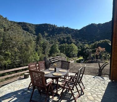 Arakapas Other | Spacious Mountain Retreat with BBQ Facilities