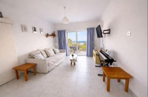 Chlorakas Apartment | Two BR Sea View with Balcony and Pool Paphos