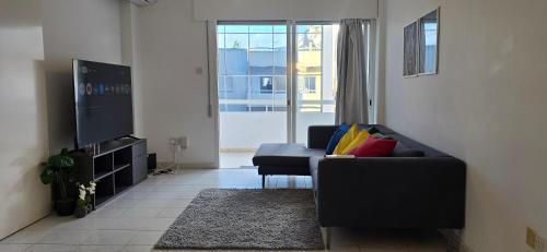 Historical Center Apartment | Executive 2BR Spacious Apartment , Limassol Center, 2 Balconies, Ideal Business Stay - SuperCentro!