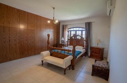 Pyrga Villa | Aέναη