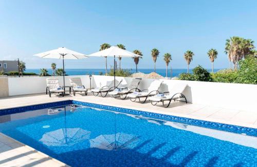 Kissonerga Apartment | Villa Cynthiana 4- 300m from the sea 3 bedrooms 3 bathrooms