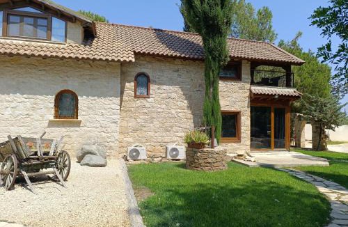 Ypsonas Villa | Stone Garden Oasis Cottage