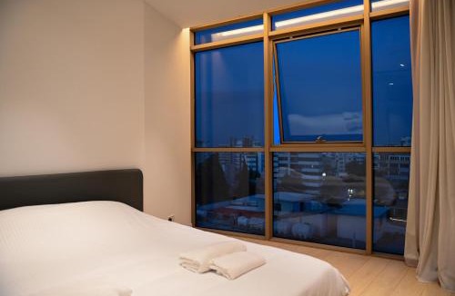 City Centre Apartment | The 1 -Nicosia Elite Stay- Gym Pool 24h Concierge