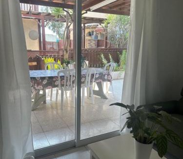 Meneou Villa | Leonidas Seaside