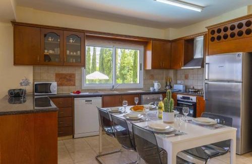 Peyia Town Villa | Villa Antria by Villa Plus
