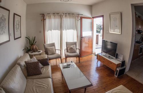 Laneia Villa | Lania Royal Oak House by TrulyCyprus