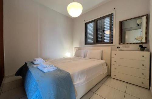 Ayios Dhometios Apartment | Queens Boutique Apartment 2BR