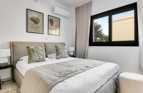 Limassol Apartment | Sanders Cruise-Spacious 2-bdr apt w2 balconies