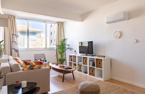 Acropolis Apartment | City Center Apartment