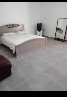 Kolossi House | Large basement home