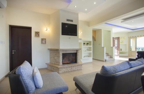 Stroumpi Villa | Stella Villa