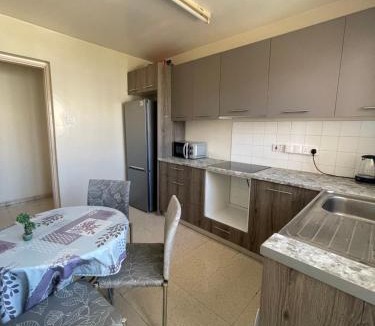 Larnaca Apartment | Ptolemaidos cosy Family apartment