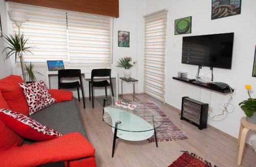 Historical Center Apartment | ARTEMIS 3, Beachfront Boutique Apartment