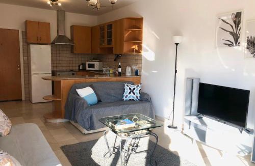 Neapolis Apartment | 1 bedroom flat, prime location near sea, sleeps 4