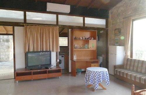 Pano Arodhes Bed & Breakfast | Studio with view in Polis area