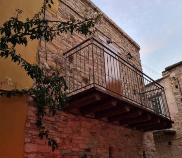 Pano Lefkara Apartment | Christiana's stone studios