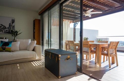 Oroklini Apartment | Penthouse Duplex overlooking the Mediterranean