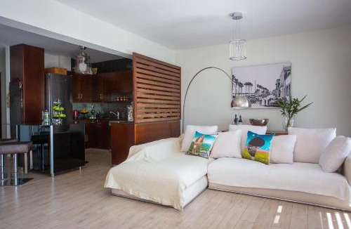 Oroklini Apartment | Penthouse Duplex overlooking the Mediterranean