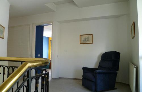 Nicosia House | Private deluxe room with balcony at Datacom building
