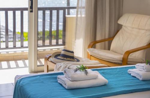 Meneou Villa | Meneou Beachfront Villa