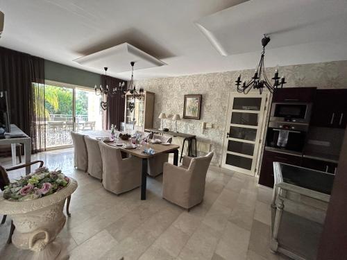 SeaView 6BR Villa with Heated Pool, Spa & Private Cinema