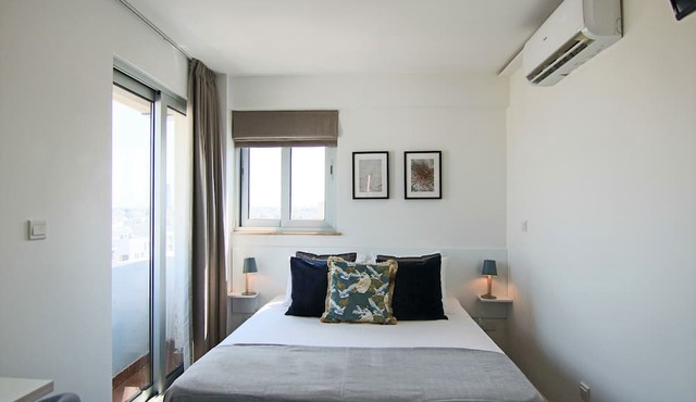 Phaedrus Living Luxury Suite Nicosia 510