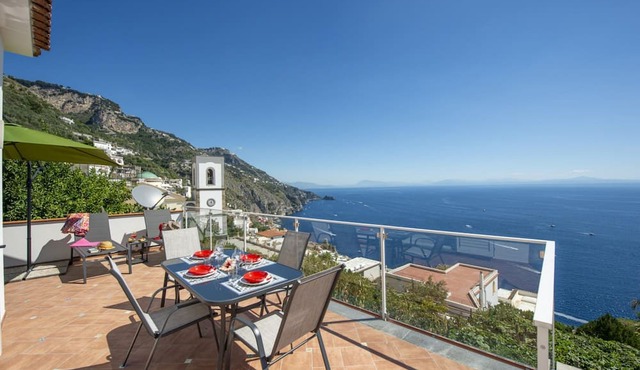 Villa Ecuba - Villa for Groups in a Strategic Position