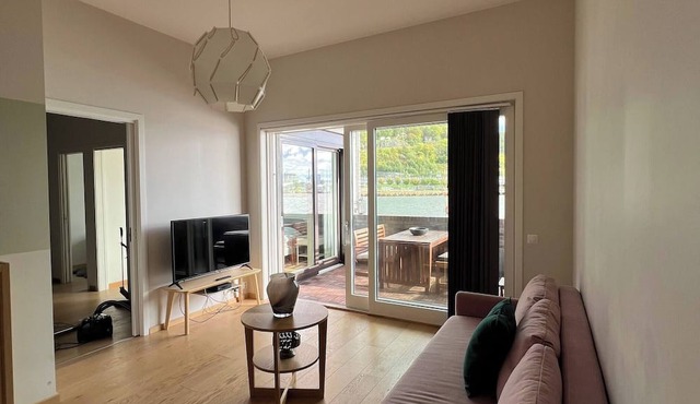 Stylish Seaview 4 Beds Central Apartment Sorenga