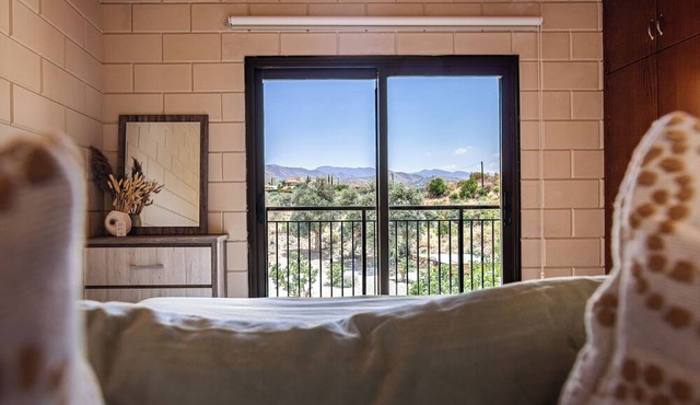Phaedrus Living Argaka Zen Residence