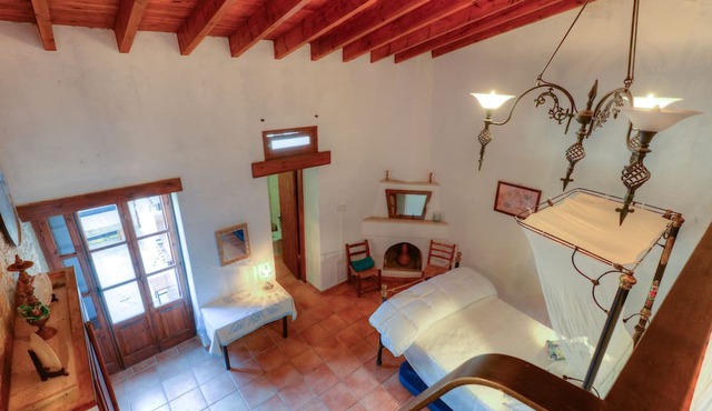 Komi Lofou Traditional House