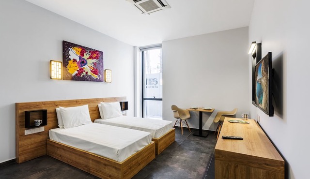 G Suites Luxury Rentals