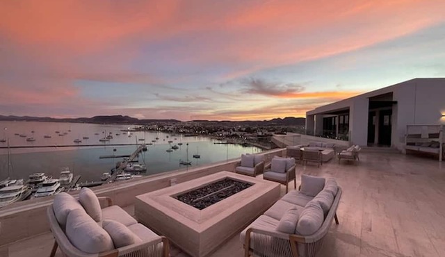 Luxury Marina-View Villa with Stunning Sunset Views Near Malecón
