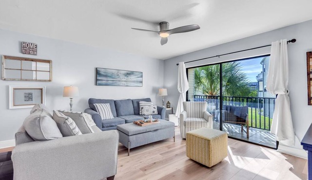 🏖️Quick Walk to Beach🌴Bayview Shores🐬Shared Pool🌞Great Location