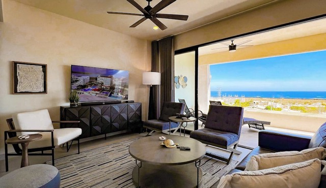 Private Rooftop Terrace, Ocean Views & Pool Access