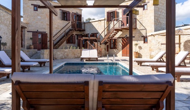 Stone Court Boutique Studios