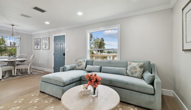 Beach Retreat 2BR/2BA Steps to Indian Rocks & Clearwater + Hot Tub