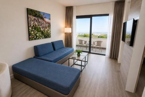 Droushia Heights Hotel