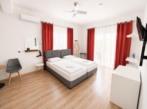 Smart Comfort StudioN5 private Kitchenette Bathroom Beach 250m Marina Port Old City 900m