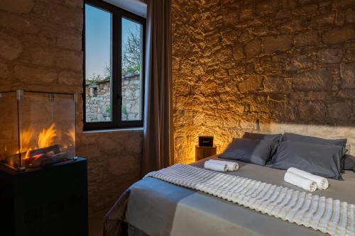 Philoxenia Stone Suites