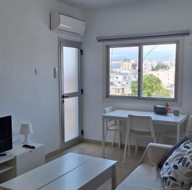 Delphi Court - large 1 bed -sleeps 4, Near sea/beach - free wifi