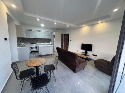 Joy Residence- 3 bedroom apartment with balcony