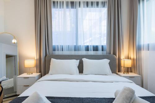 Jas Living - Chic Apts & Balconies in Larnaca
