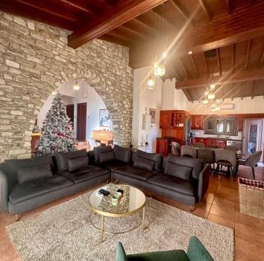 Lefkara Villa