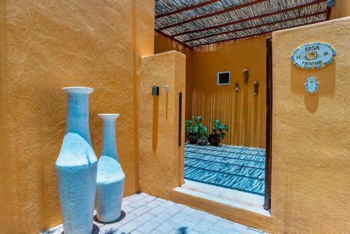 Casa Monmar with Golf Cart, Housekeeping and Beach Club Access