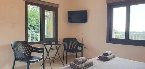 Village Gem Peledri Studio