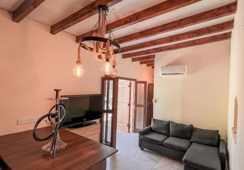 Small village house Marathounta