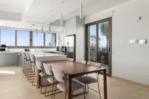 Serenity Waves Villa 4