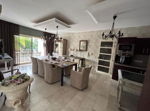 SeaView 6BR Villa with Heated Pool, Spa & Private Cinema
