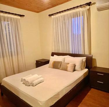 Country-Cozy Villa Pissouri Village